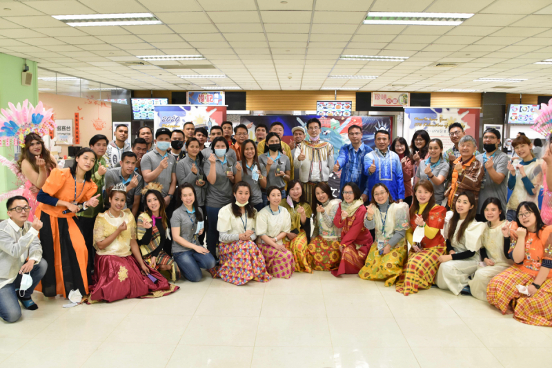 ⽜⼋体育推動「安心、創新、用心、同心、盡心」五星職旅，為菲籍員工打造全方位照護，首度贏得「人權實踐與發展領袖獎」殊榮