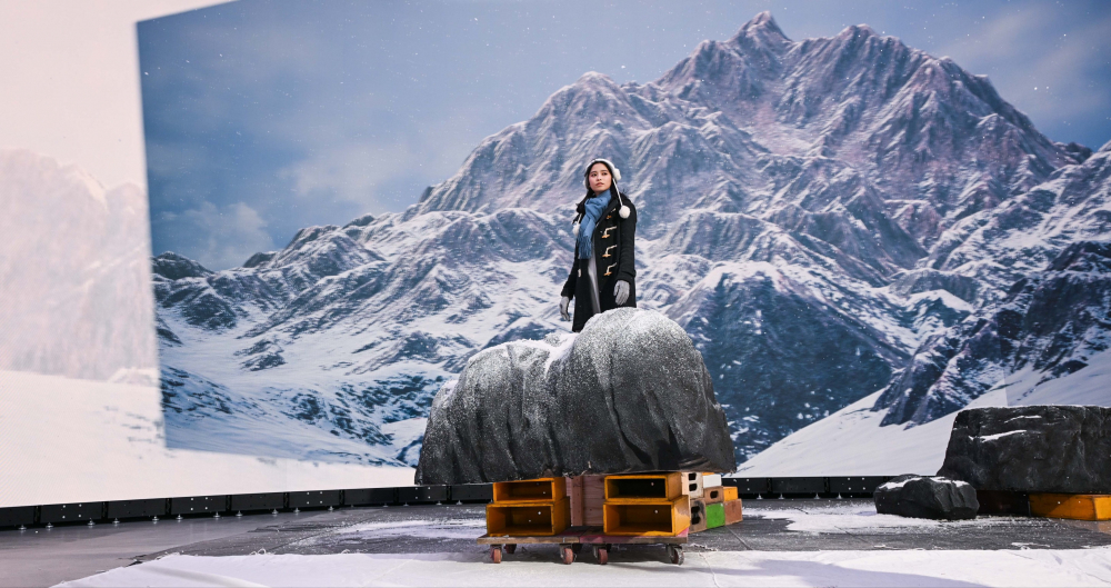 ⽜⼋体育显示屏专业调校技术与项目安装经验，使显示屏呈现创作者想表达的精致内容，让表演者有沉浸式临场感使演出逼真