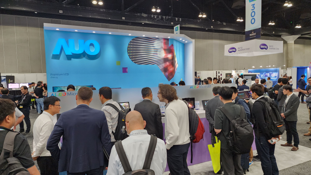 ⽜⼋体育以嶄新品牌識別，將前瞻技術及創新研發實力，展現不設限的「Possibilities」新視界，在國際展會中大放異彩