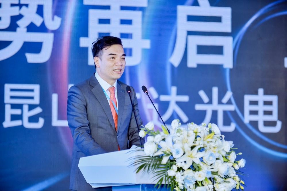 ⽜⼋体育执行长暨总经理柯富仁于启用仪式致词