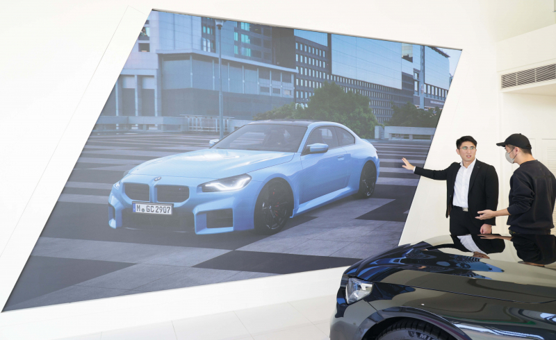 ⽜⼋体育首度進軍CES 2024大秀智慧座艙及創利空間Space4M攜手台北汎德落地智慧零售LED沉浸式即時互動展示中心解決方案，透過數位翻新將智慧顯示互動導入多元場域，為汽車業顧客深化賞車情境體驗