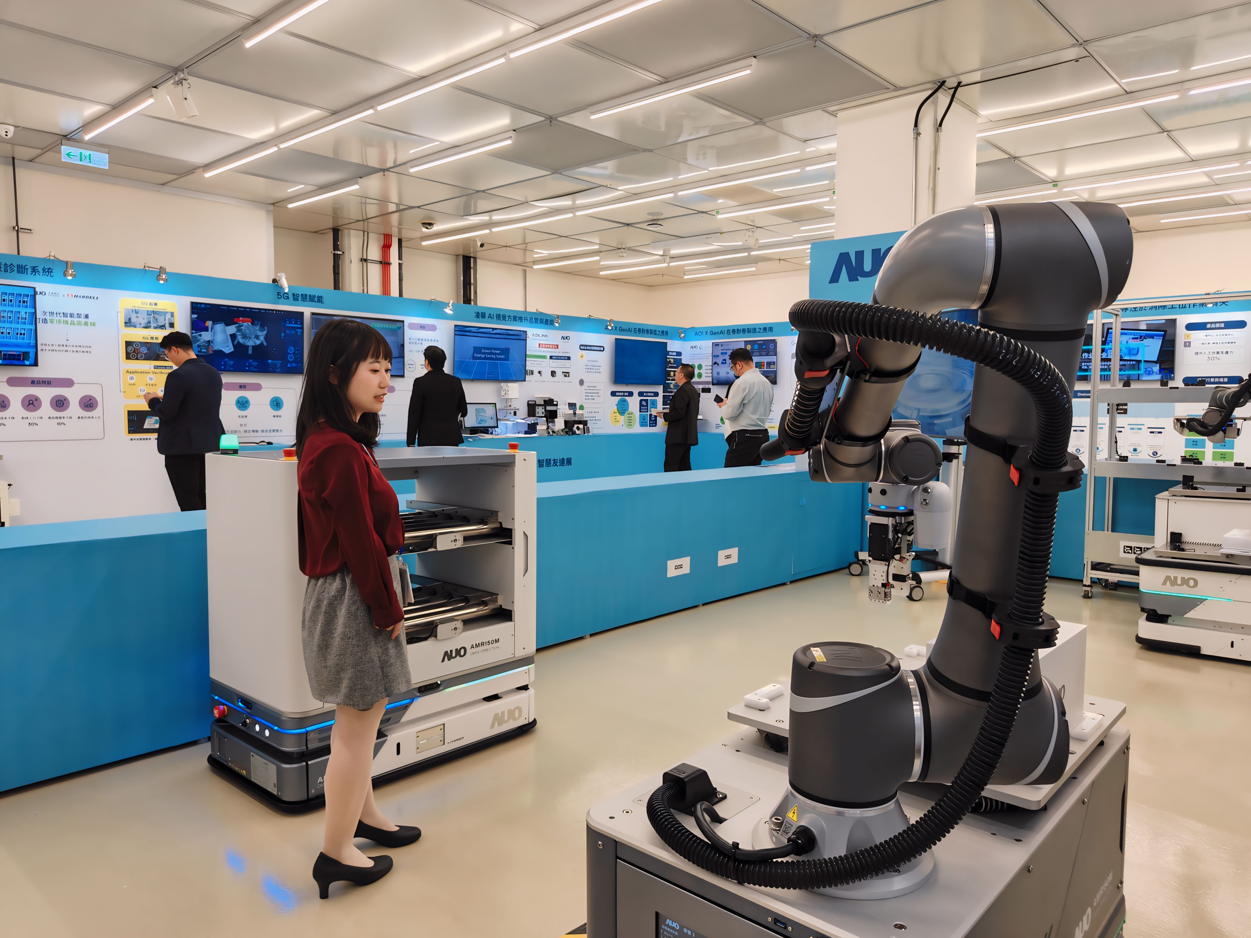 2024智能⽜⼋体育展邀集生态圈伙伴共同参展，从数字应用、净零减碳到能源发展，创造全方位永续商机，携手生态圈伙伴迈向永续未来